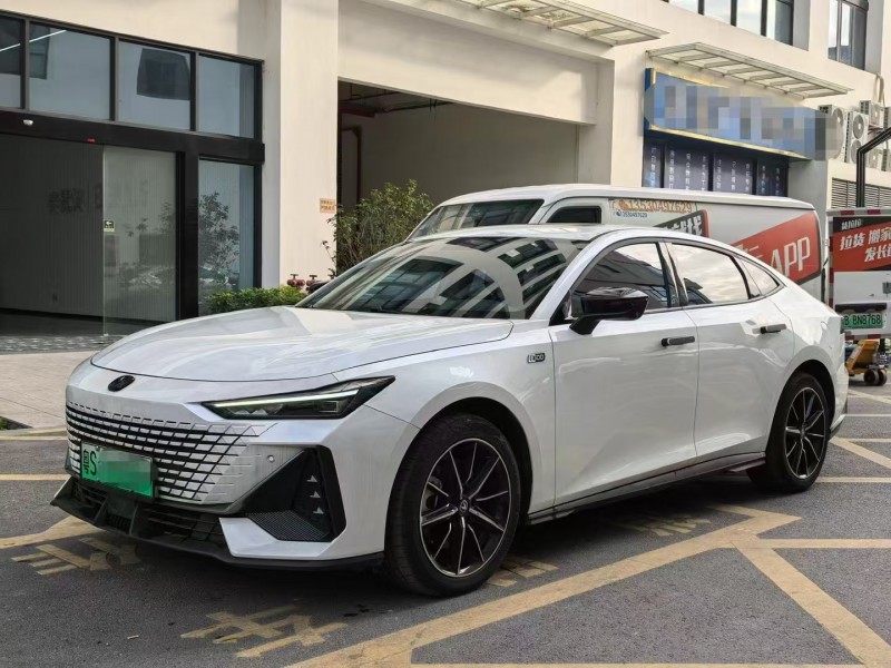 深圳23年長安汽車UNI-V4