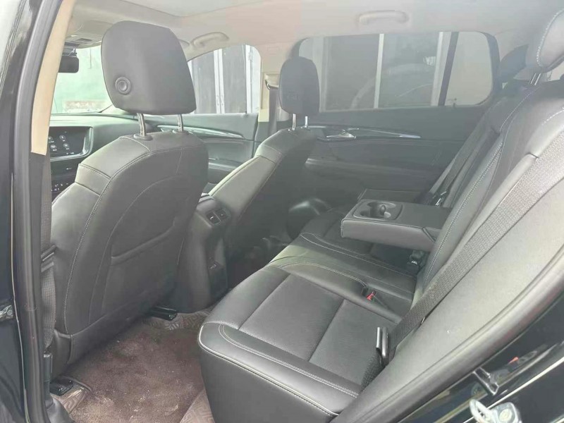 青岛23年别克昂科威5