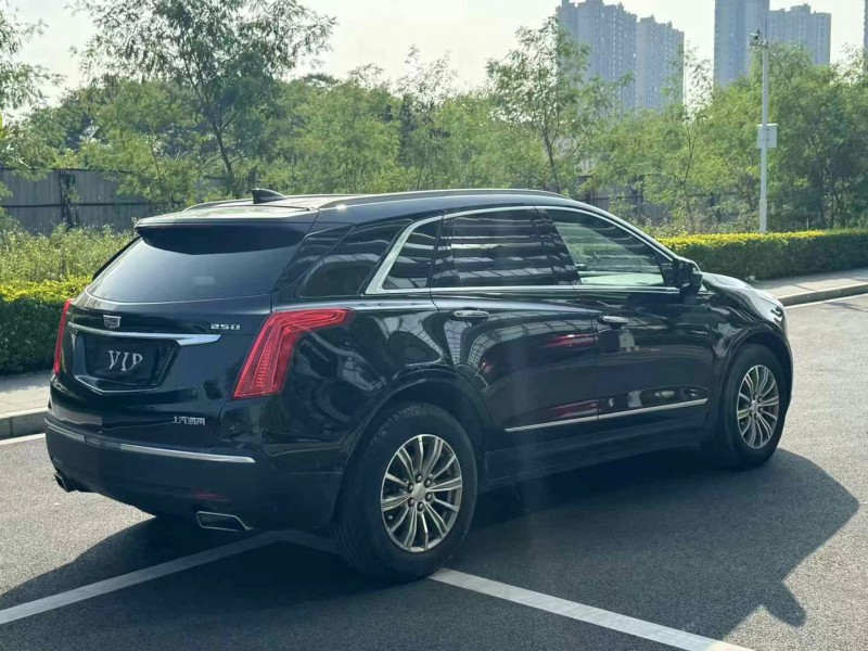 东莞18年凯迪拉克XT57