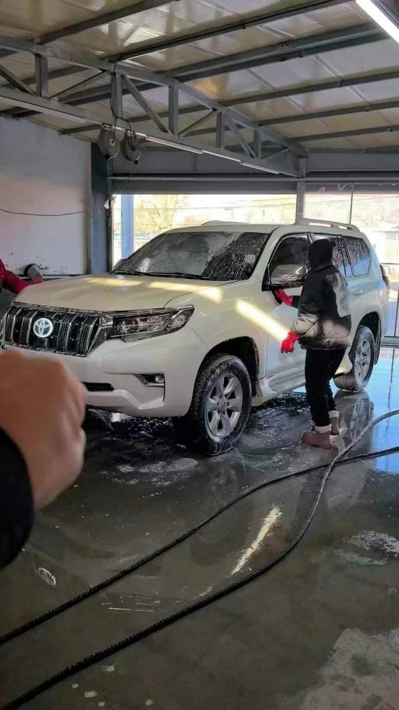 保定13年丰田普拉多6