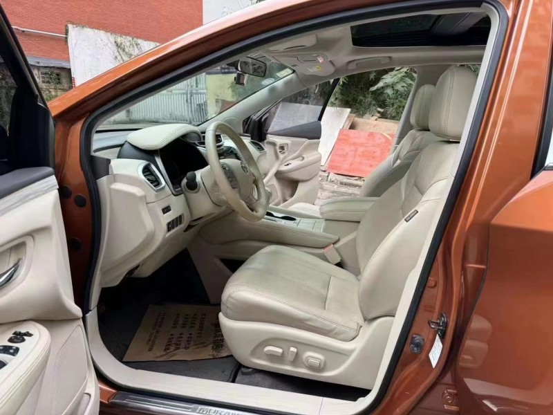 成都18年日產樓蘭4