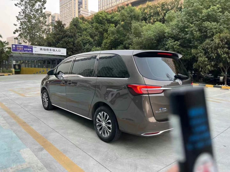 武汉22年别克GL87