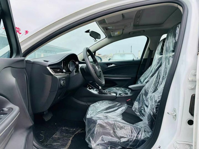 东莞20年别克威朗4