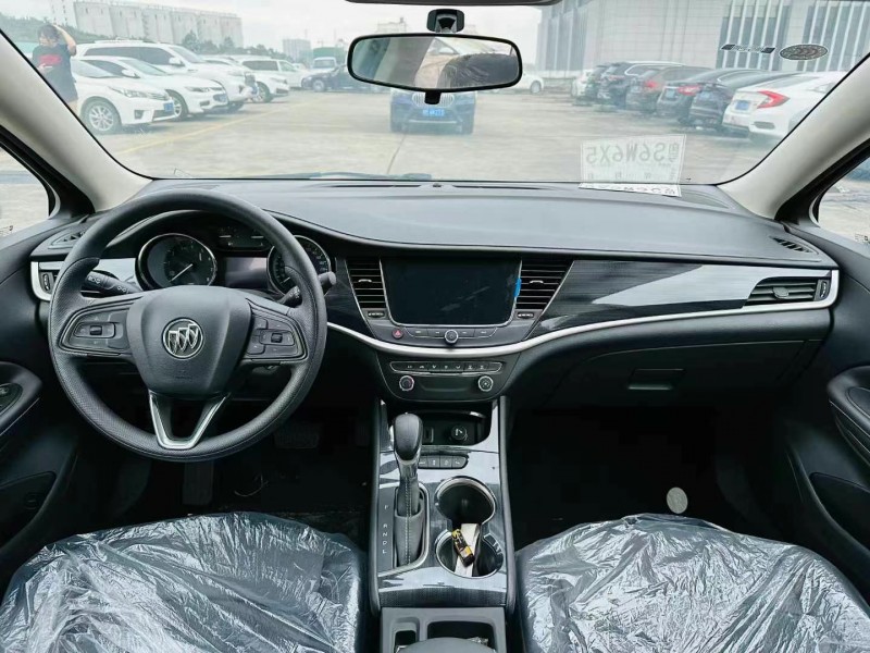 东莞20年别克威朗6