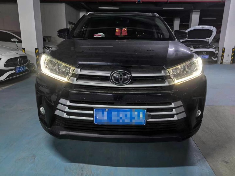 武汉21年丰田汉兰达1