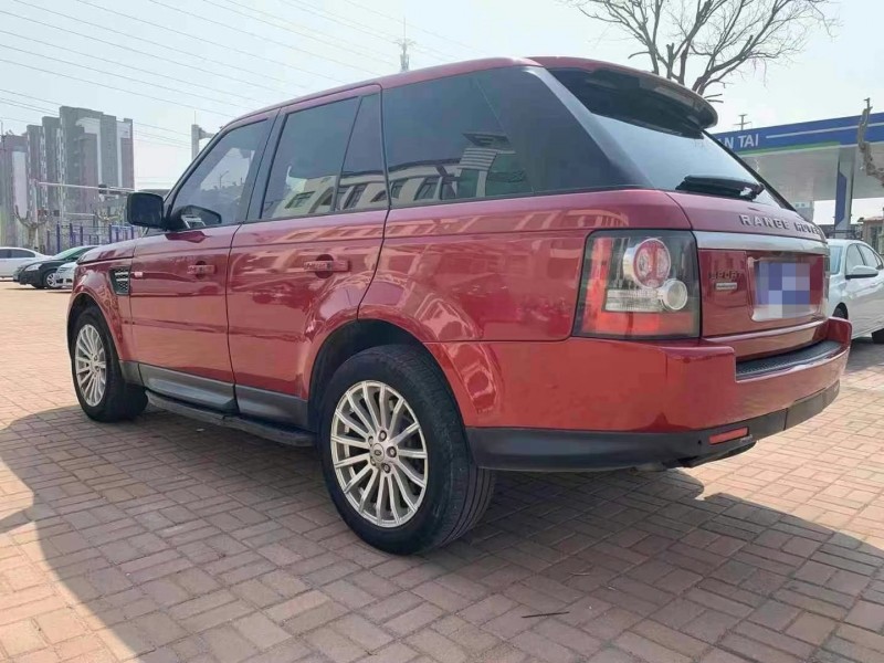 青岛12年路虎揽胜运动7