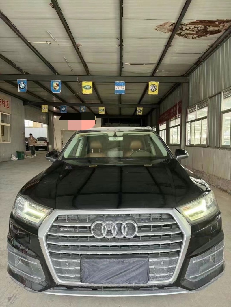 济宁16年奥迪Q71