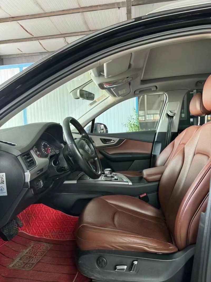 济宁16年奥迪Q78