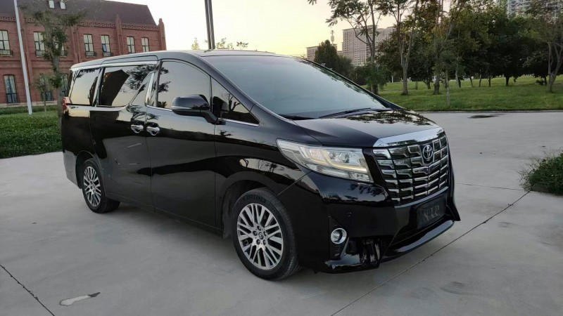 保定17年丰田埃尔法2