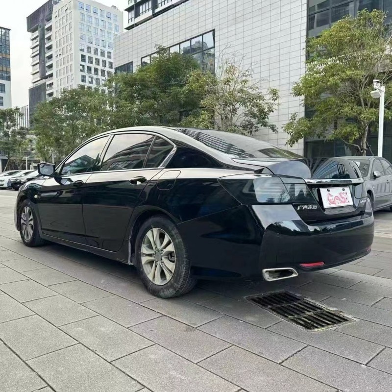 佛山15年本田雅阁7