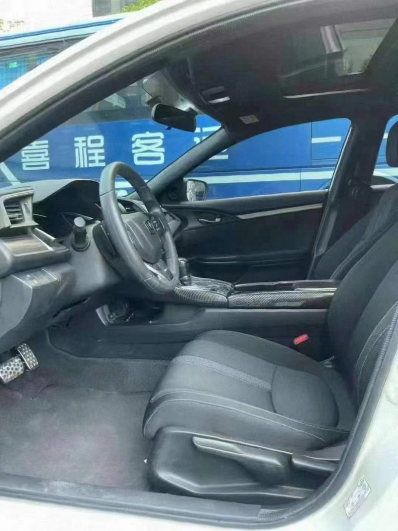 佛山22年本田思域6
