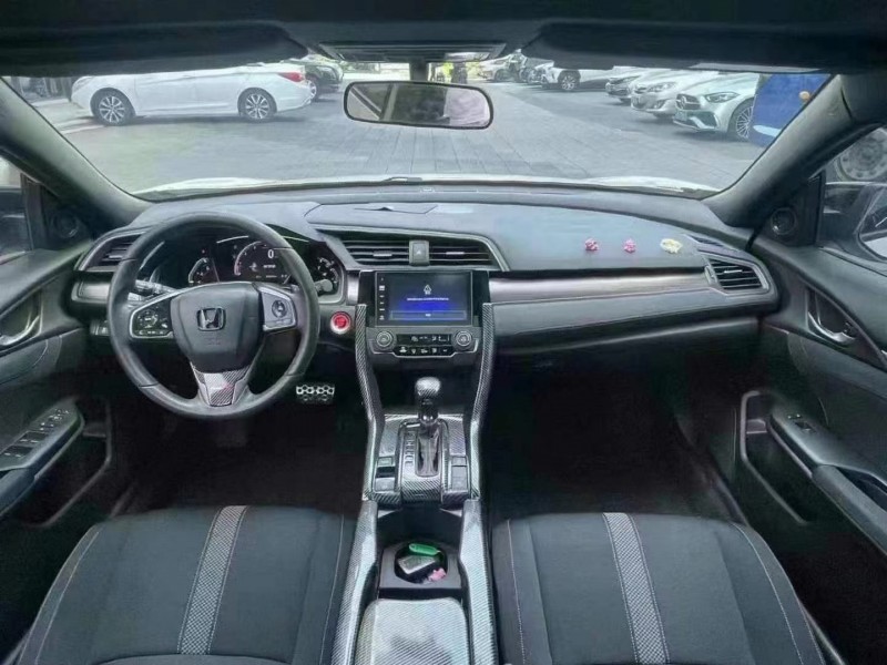 佛山22年本田思域7