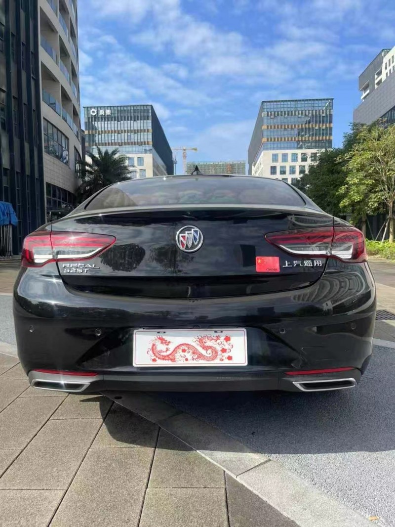 佛山23年别克君威9