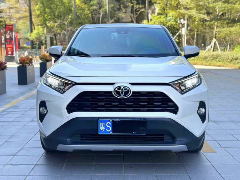 佛山21年丰田RAV4荣放1