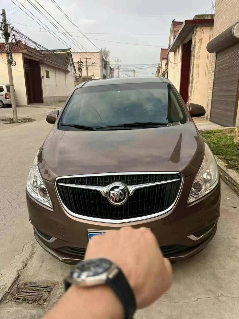 菏泽19年别克君威1