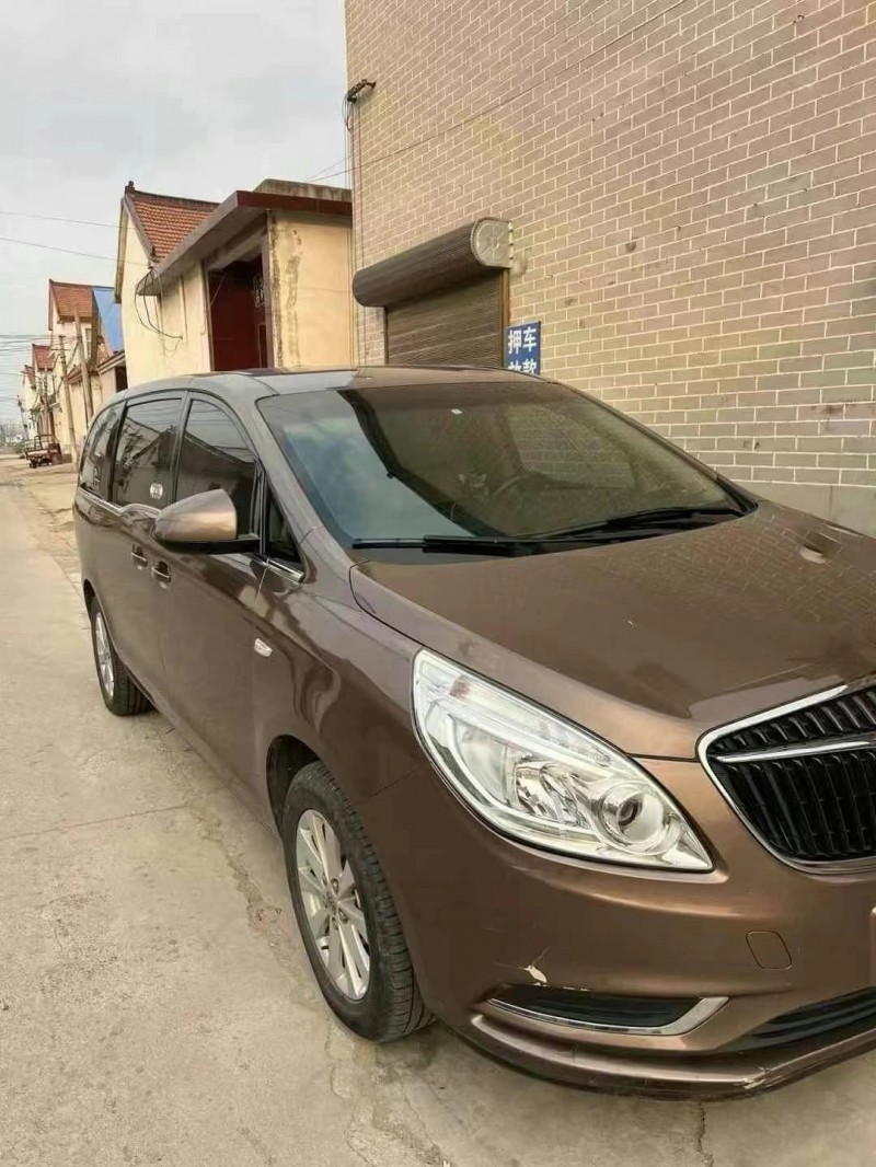 菏泽19年别克君威3