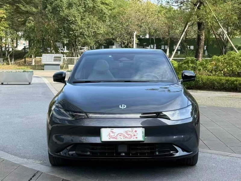 佛山23年零跑汽車C011