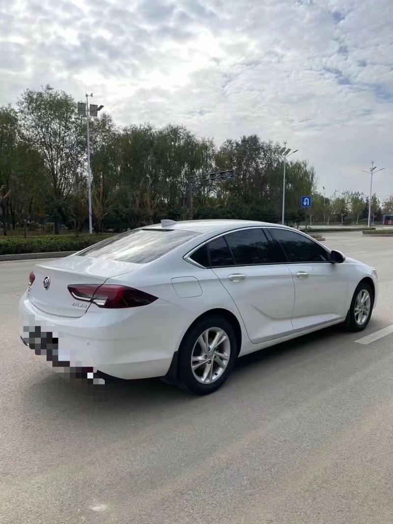 枣庄22年别克君威9