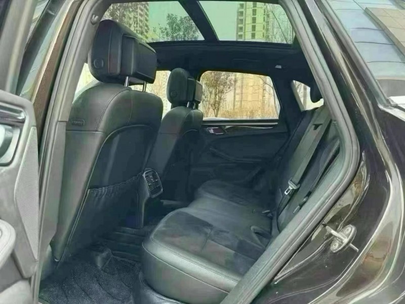泰安16年保時捷Macan6