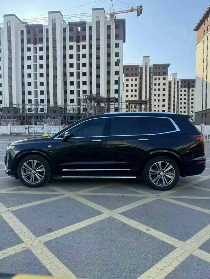 保定20年凯迪拉克XT63