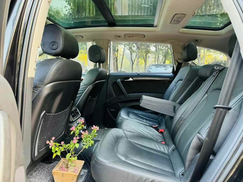 济宁14年奥迪Q78