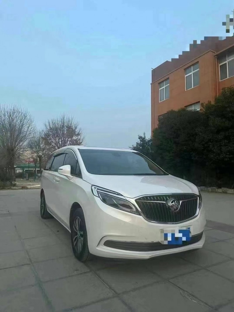 枣庄17年别克GL82