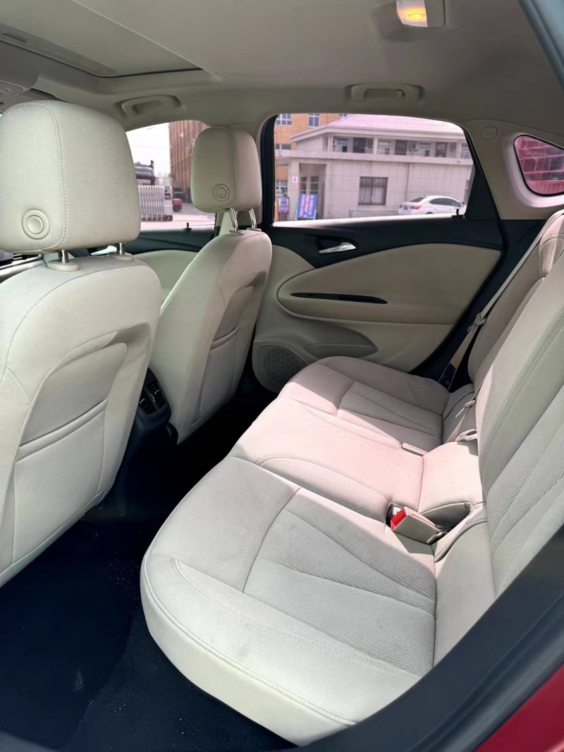 盐城18年别克威朗5