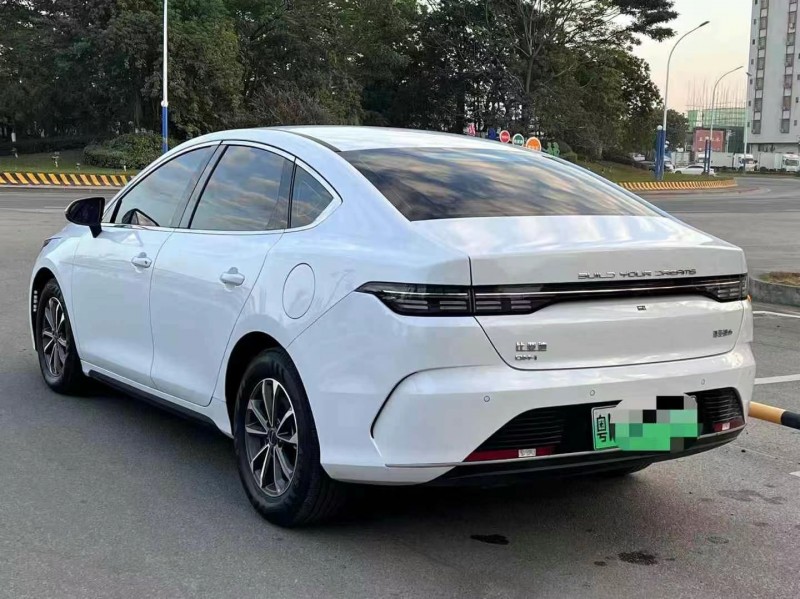 佛山23年比亚迪驱逐舰4