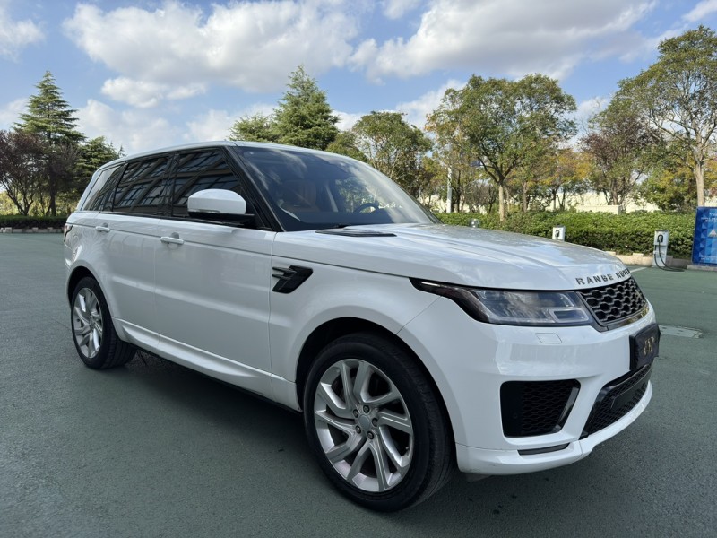 盐城19年路虎揽胜运动3