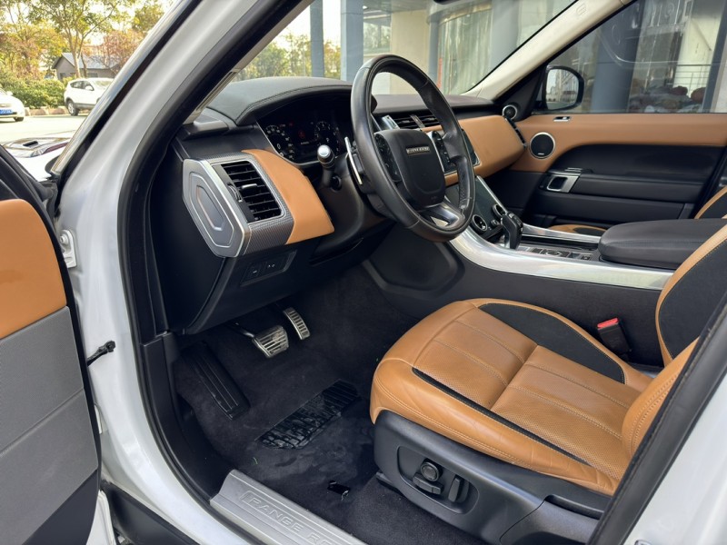 盐城19年路虎揽胜运动7