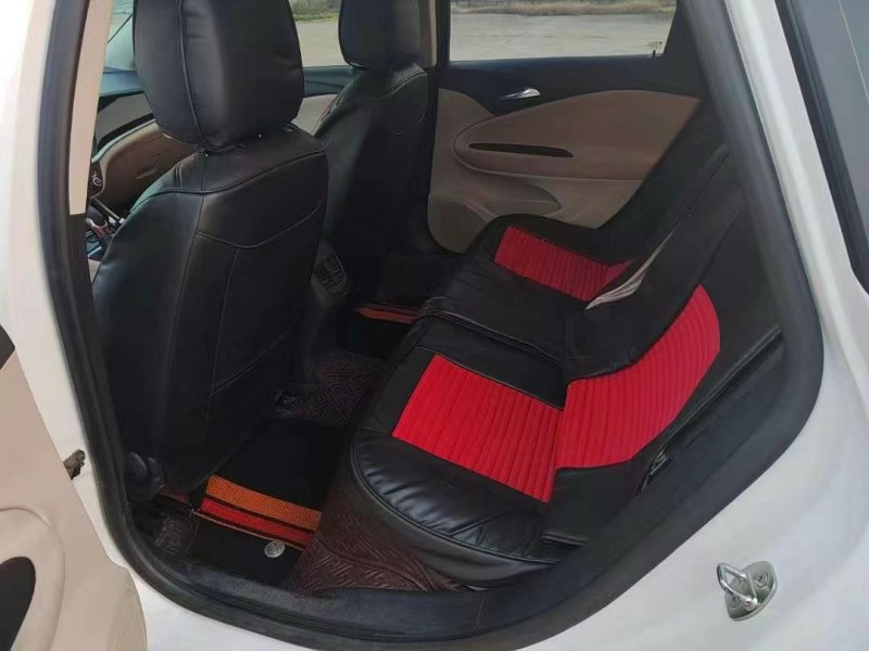 青岛21年别克威朗9