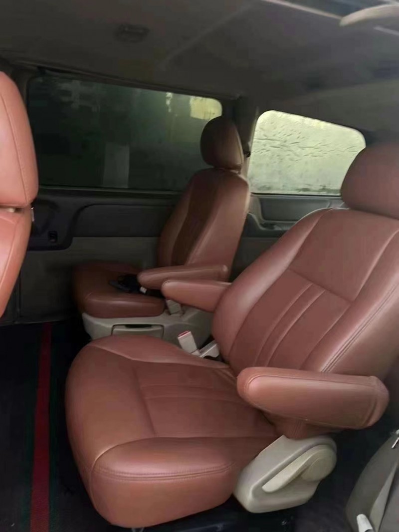 青岛11年别克GL83