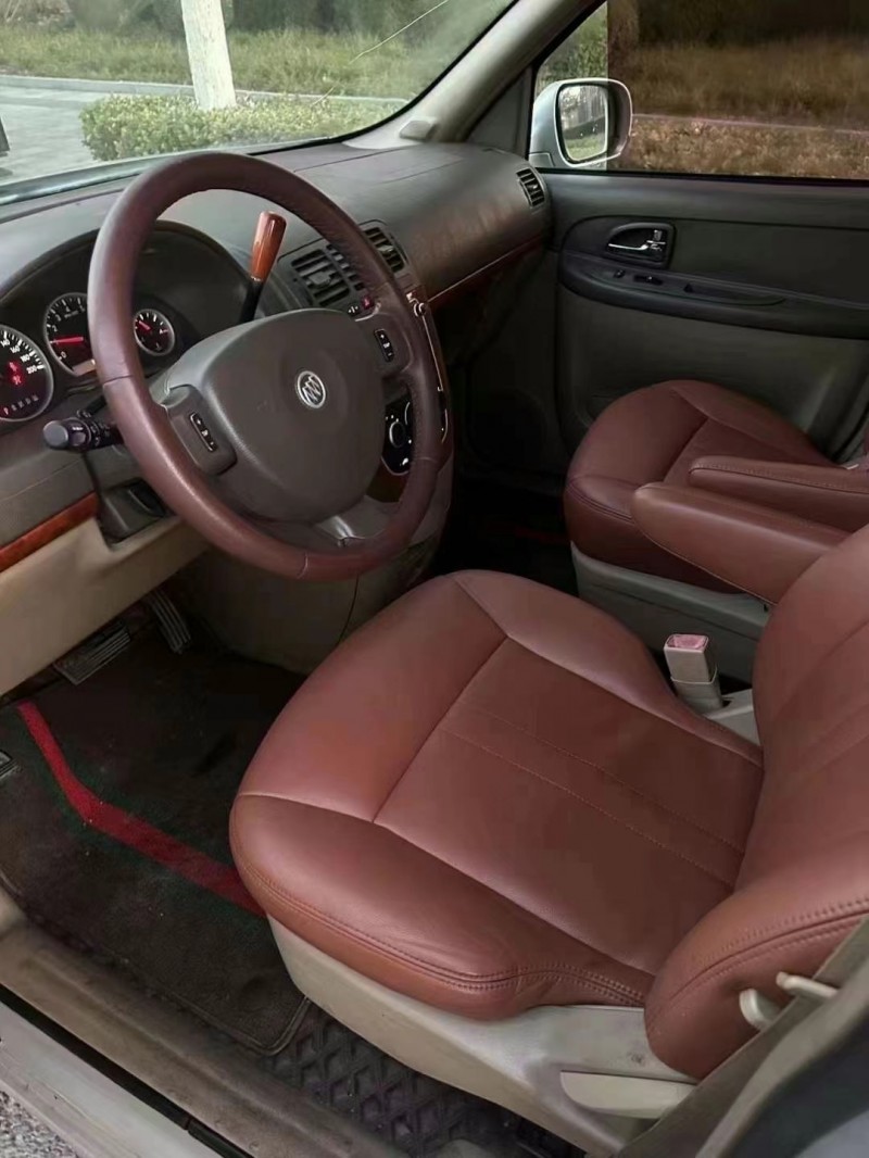 青岛11年别克GL86