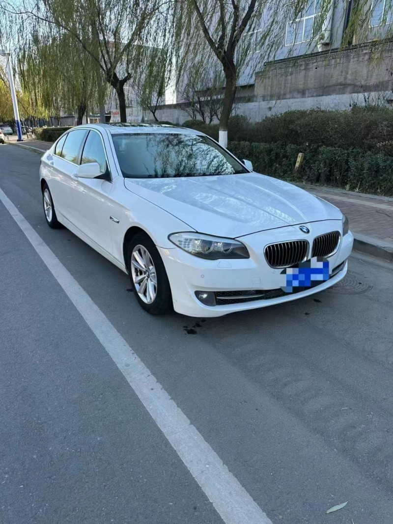 青岛11年宝马3系5