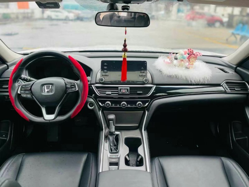 东莞21年本田雅阁5