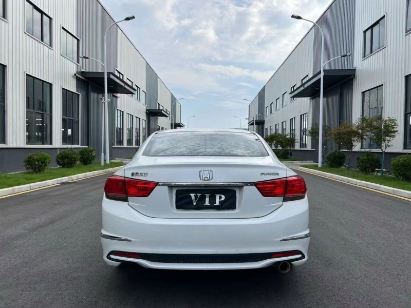 徐州16年本田思铂睿9