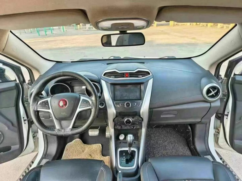 济宁17年比亚迪元9