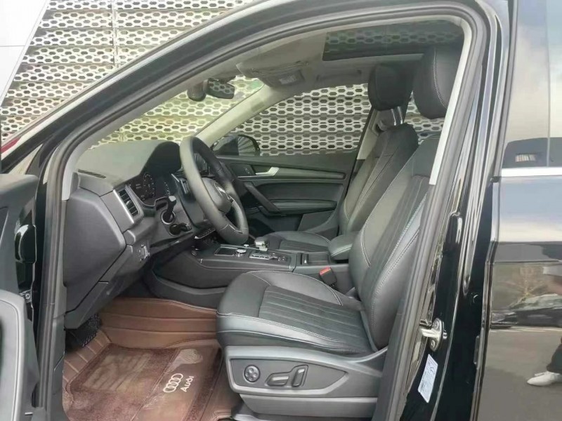 广州20年奥迪Q56