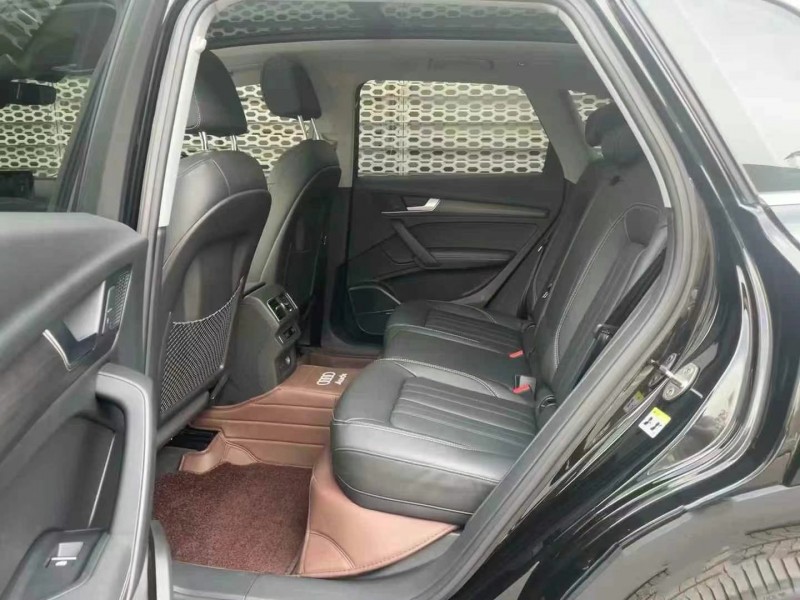 广州20年奥迪Q58