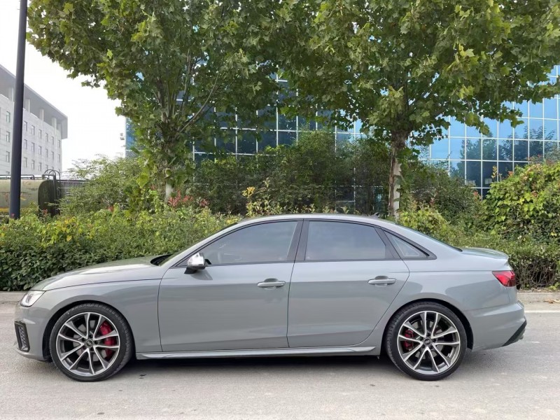 济宁22年奥迪S43