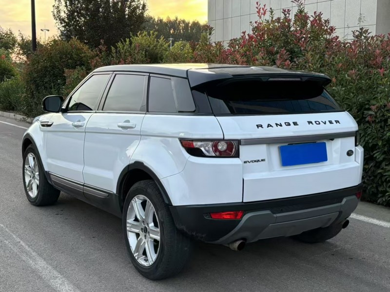 济宁13年路虎极光8