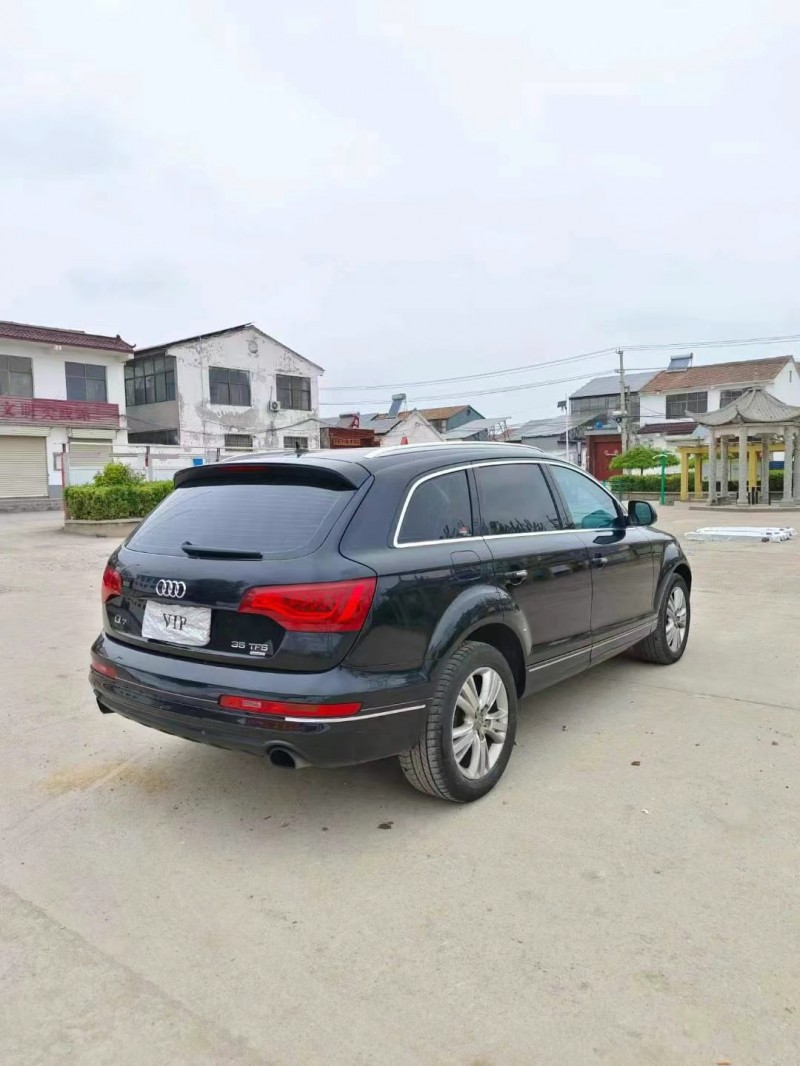 徐州13年奥迪Q75