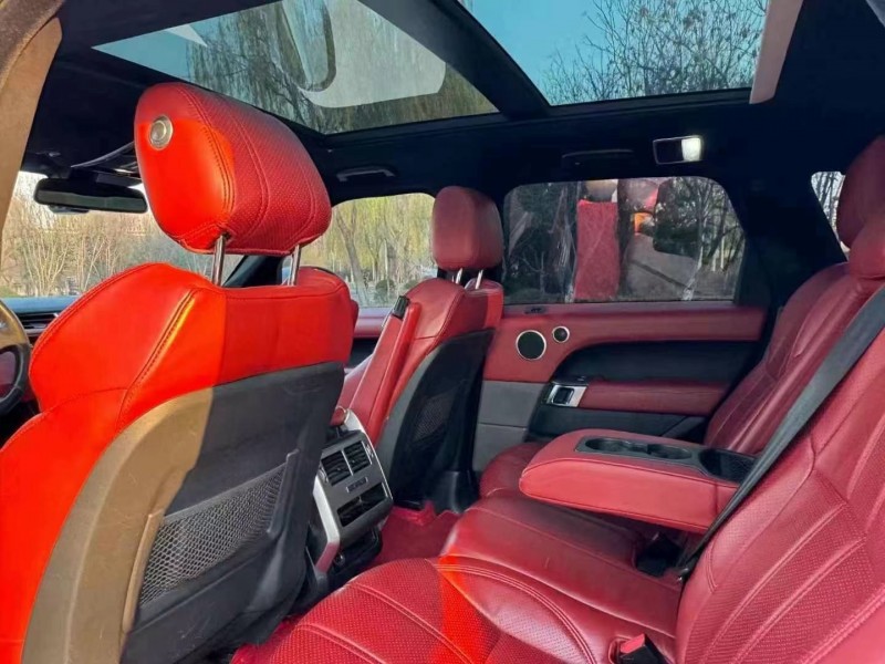 济宁15年路虎揽胜运动2