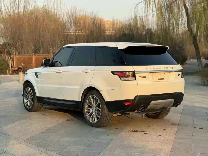 济宁15年路虎揽胜运动4