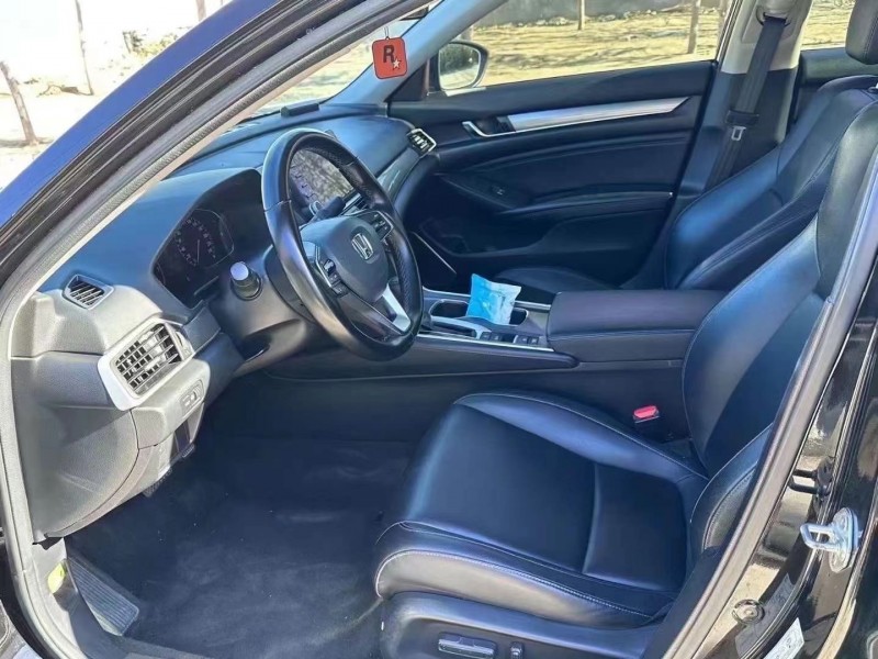 济宁21年本田雅阁5