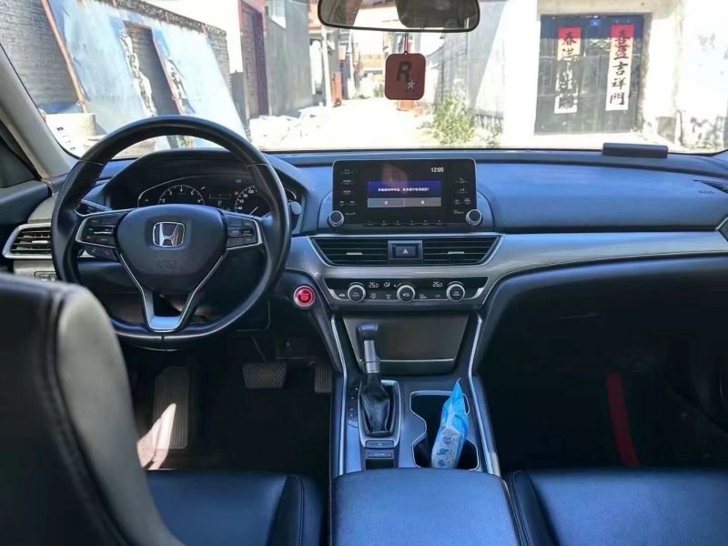 济宁21年本田雅阁7