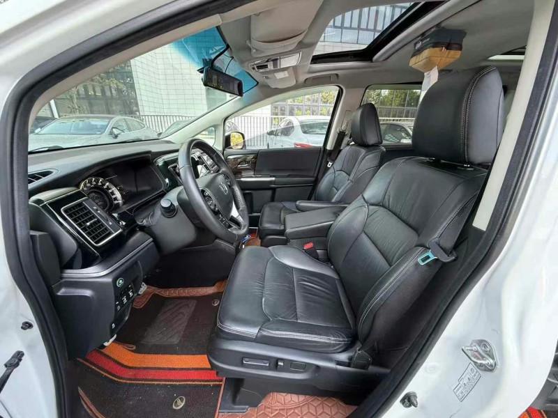 佛山18年本田艾力绅4