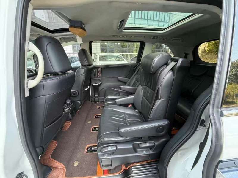 佛山18年本田艾力绅5