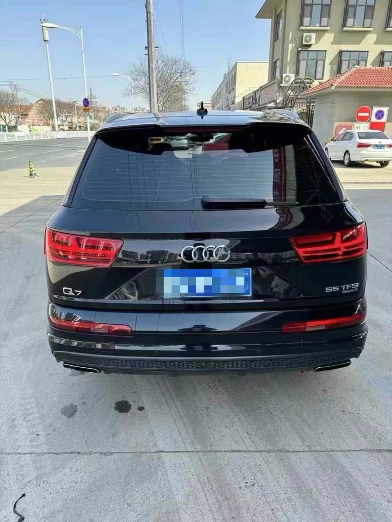 济宁17年奥迪Q79