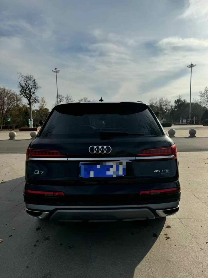 菏泽22年奥迪Q79